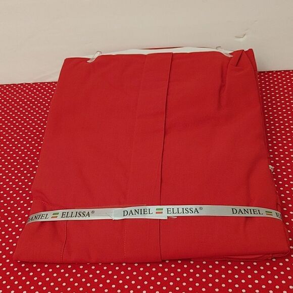 DANIEL ELLISSA RED CLERGY SHIRT, WHITE TAB, WITH FRENCH CUFFS. - Picture 3 of 4